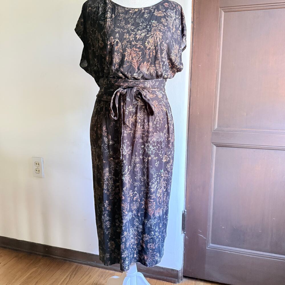 PERUVIAN CONNECTION | Moody dark Floral serafina Majorca Jersey Midi Dress Large